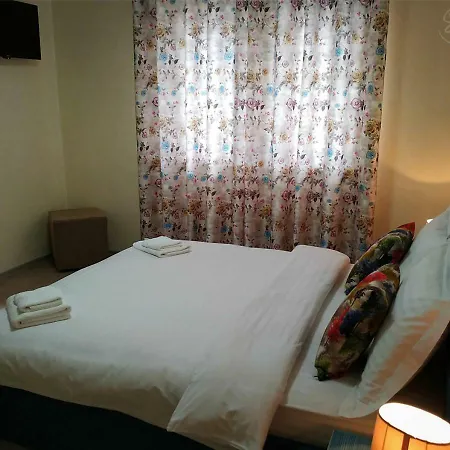 فندق مبيت وإفطار Korcasmilehotel 3*