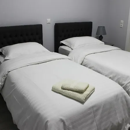 Korcasmilehotel * Korce