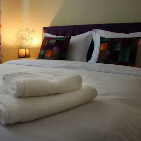 Korcasmilehotel Bed & Breakfast